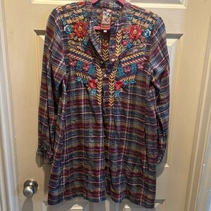 Ladies Johnny Was shirt small